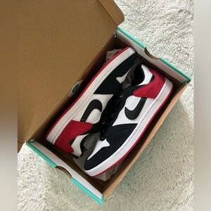NWT Nike SB Alleyoop Black Red White Sneakers Size 11